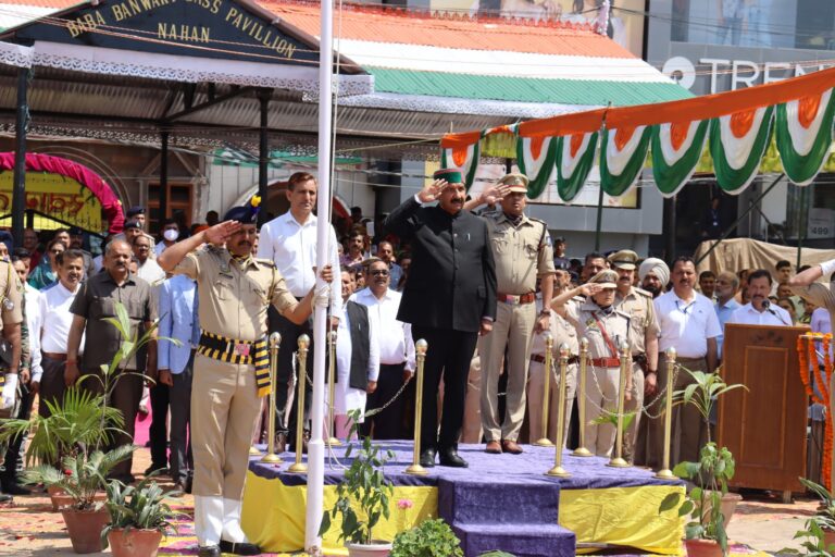 उप-मुख्यमंत्री मुकेश अग्निहोत्री ने जिला स्तरीय हिमाचल दिवस समारोह में नाहन के ऐतिहासिक चैगान मैदान से जनसमूह को किया संबोधित..