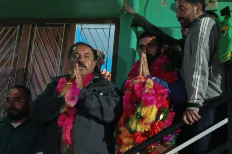 पोका पंचायत में प्रधान पद के लिए हुए उप चुनाव में जयप्रकाश चौहान विजयी..