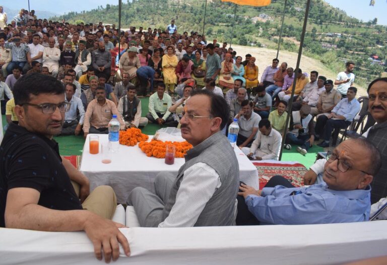 शिलाई विधानसभा क्षेत्र में 60 करोड रूपये की लागत से विभिन्न पेयजल योजनाओं का हो रहा निमार्ण-हर्षवर्धन चैाहान
