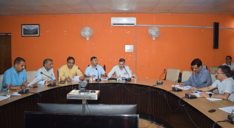 क्षेत्रीय अस्पताल बिलासपुर की रोगी कल्याण समिति का वर्ष 2023-24 के लिए 2 करोड़ 19 लाख का बजट अनुमोदित..