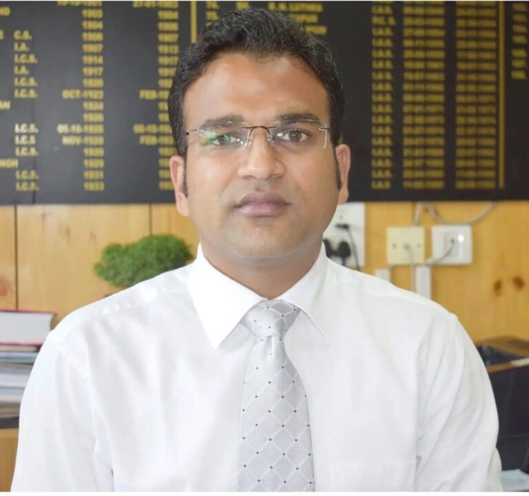 डीसी ने बाधित मार्गों को खुलवाने के लिए दिए निर्देश, जिला प्रशासन ने सभी विभागों से मांगी नुक्सान की रिपोर्ट..