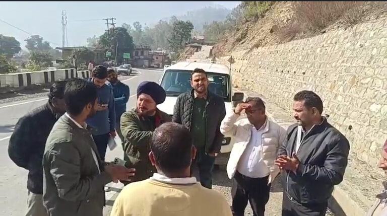 एनएच 707 के निरीक्षण संबंधी एनजीटी के आदेश के बाद भी गठित टीम बिना जाँच किये बेरंग लौटी, लेकिन निष्पक्ष जाँच पर अड़ा शिकायतकर्ता..