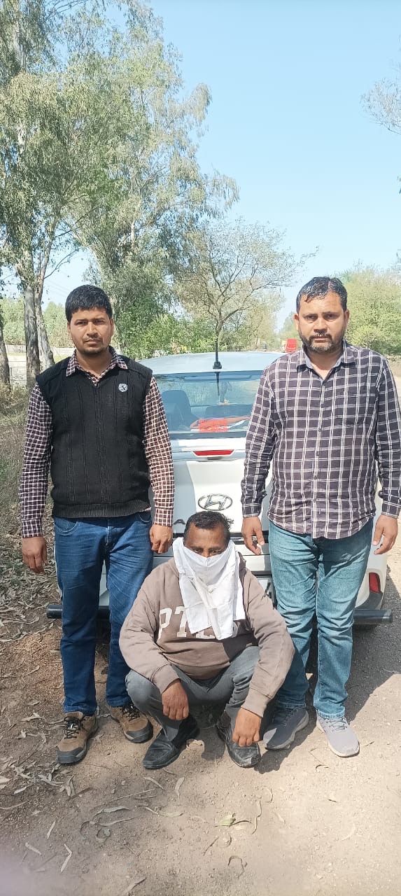सिरमौर में दो अलग अलग स्थानों पर 62 ग्राम चरस वह 5 लीटर अवैध शराब के साथ आरोपी गिरफ्तार