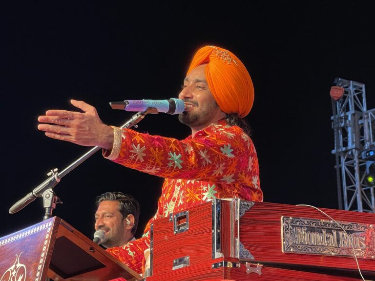 होली मोहल्ला की आखरी सांस्कृतिक संध्या पर सूफ़ी गायक सरताज़ ने बाँधा समा..