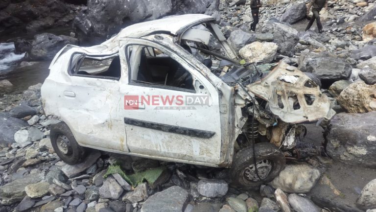 रोनहाट के पास दर्दनाक सड़क हादसा, एक की मौत, तीन घायल