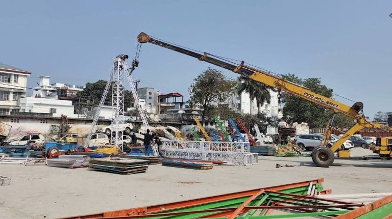 होली मेले की तैयारियां अंतिम चरण में नगर परिषद मैदान में झूले लगने शुरू