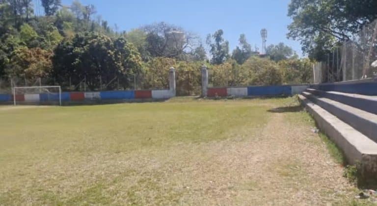 पुरूवाला में वन विभाग की जमीन पर खेल मैदान बनाने के आरोप, स्थानीय युवाओं को नहीं दी जाती खेलने की अनुमति