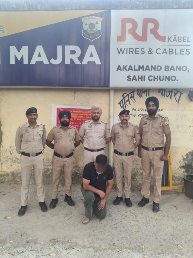 माजरा में परचून की दुकान पर छापा, 696 नशीले कैप्सूल व 40 हजार नकदी बरामद