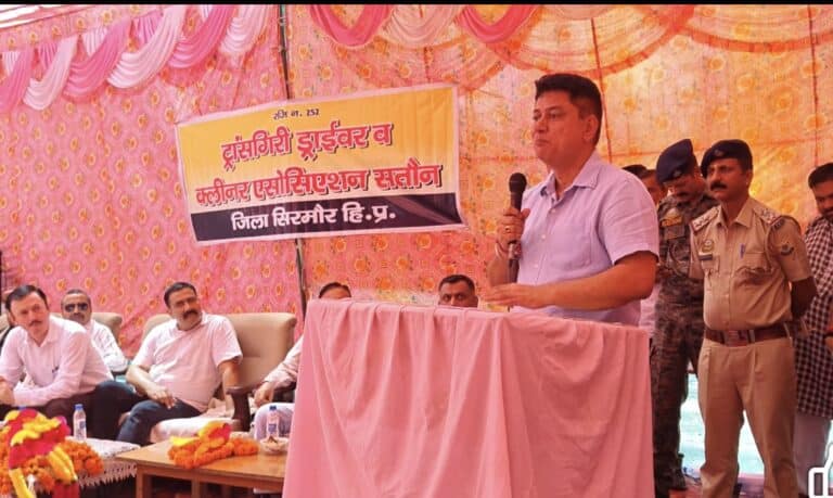 सतौन में चिट्टा मुक्त एवं सड़क सुरक्षा अभियान, एसपी ने वाहन चालकों को दिया नियमों के पालन का संदेश