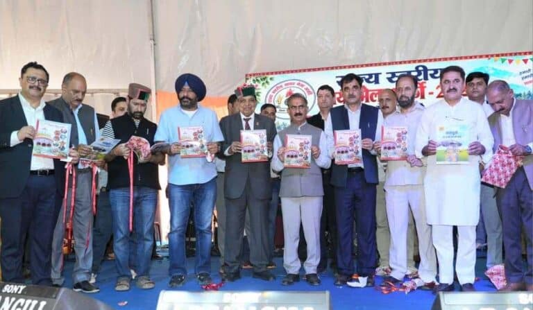तीन माह में सीबीएसई स्कूलों में 2,000 शिक्षकों की नियुक्ति,  मुख्यमंत्री ने अर्की में राज्य स्तरीय सायर मेले के समापन समारोह में की कई घोषणाएं